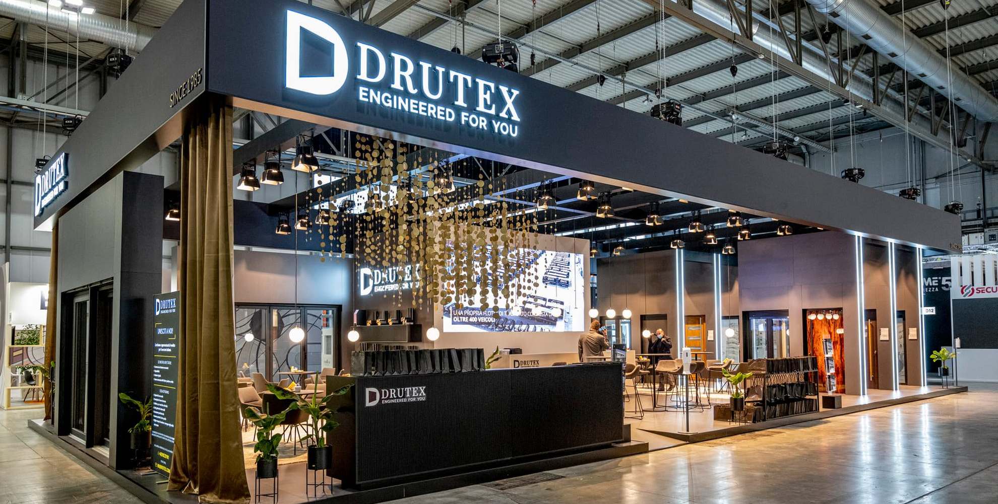 Rekordverdächtiges Interesse am Angebot von DRUTEX auf der MADE expo