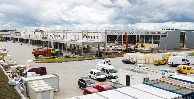 Aufnahme der Bauarbeiten am zweiten abschnitt des Europäischen Bauelementezentrums  (EBZ) – 25 000 m² zusätzliche Produktionsfläche