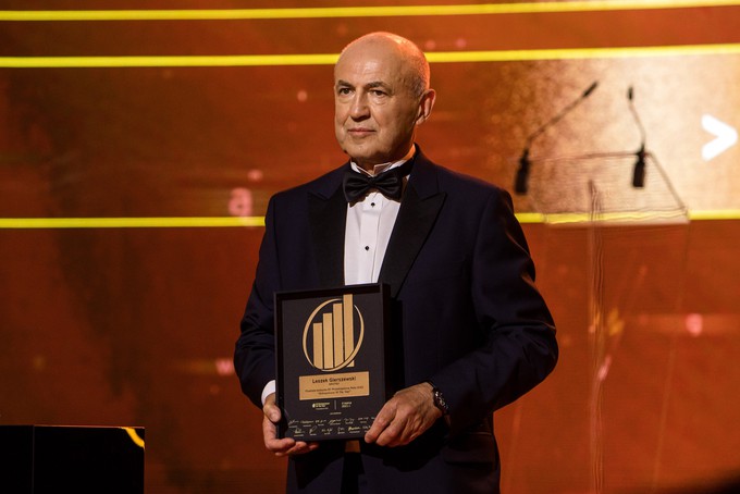 Leszek Gierszewski erhält eine Auszeichnung für internationale Expansion